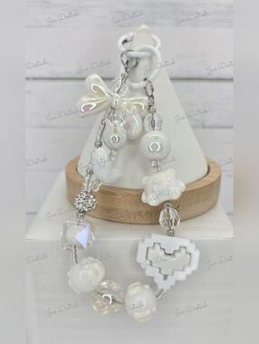 Iridescent White Bow And Heart Beaded Phone/Purse/Key Lanyard CH4376